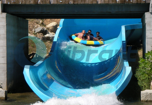 Mamooth raft slide
