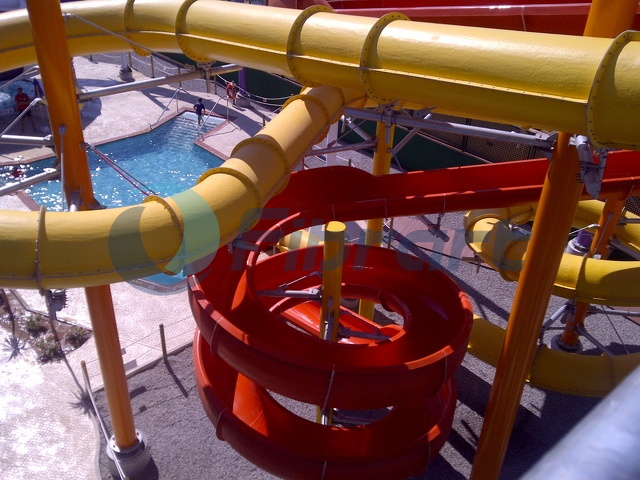 30ft_high_enclosed_and_open_slides.jpg