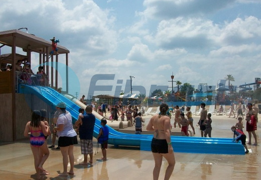 Kids area with body slides Splashway
