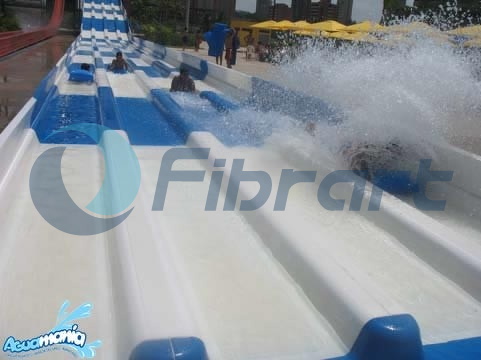 Mat_racer_final_splash_Aguamania.jpg