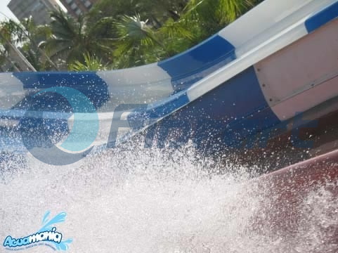 Speed slides splash Aguamania
