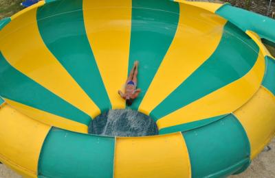 Free-fall Water Slides for Theme Parks